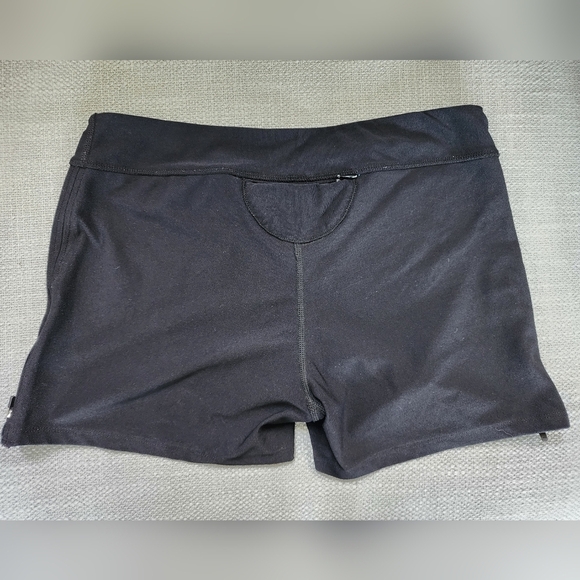 Running Room Fit Wear Black Running Shorts Size Small with Key Pocket - Picture 2 of 6